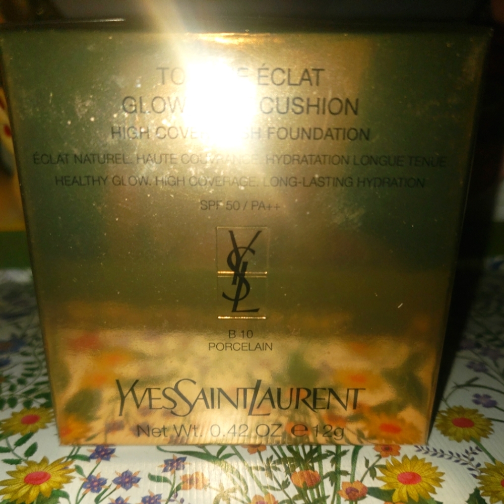 *YSL Glow-pact Cushion High Cover Mesh Foundation